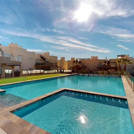 3 Bed Aguas Nuevas 196 Floor Family Res Apartamento